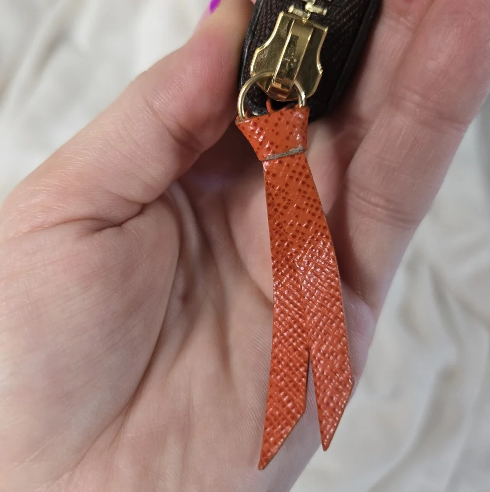 Louis Vuitton Clemence Monogra. Wallet Orange Interior
